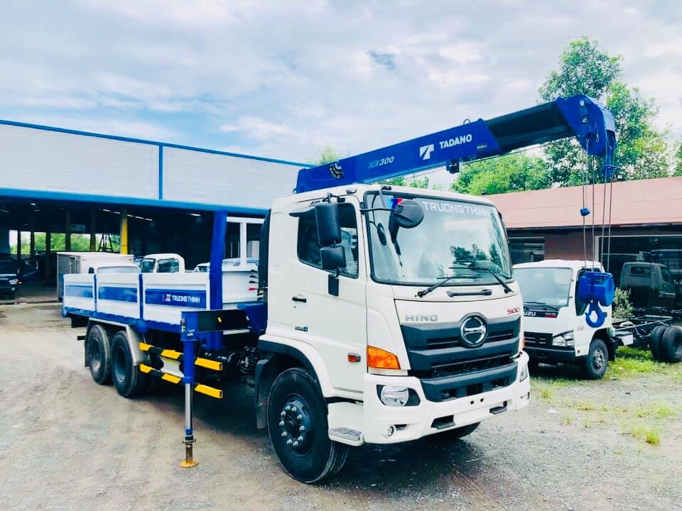 Xe tải Hino gắn cẩu tự hành Tadano 5 tấn #24 Xe tải Hino gắn cẩu tự hành Tadano 5 tấn